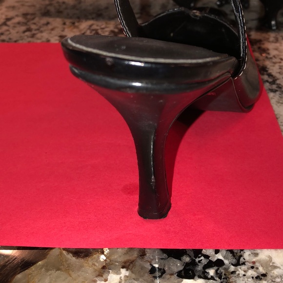 Michael Shannon: high slingbacks w/white stitching - Picture 8 of 8